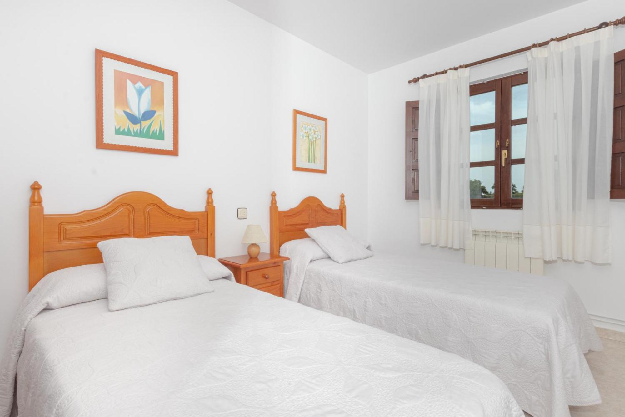 Apartamentos El Acebo Navés Quarto foto